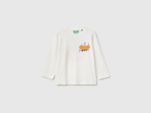 T-shirt com estampa efeito de relevo ©Peanuts - ucb_image_FS