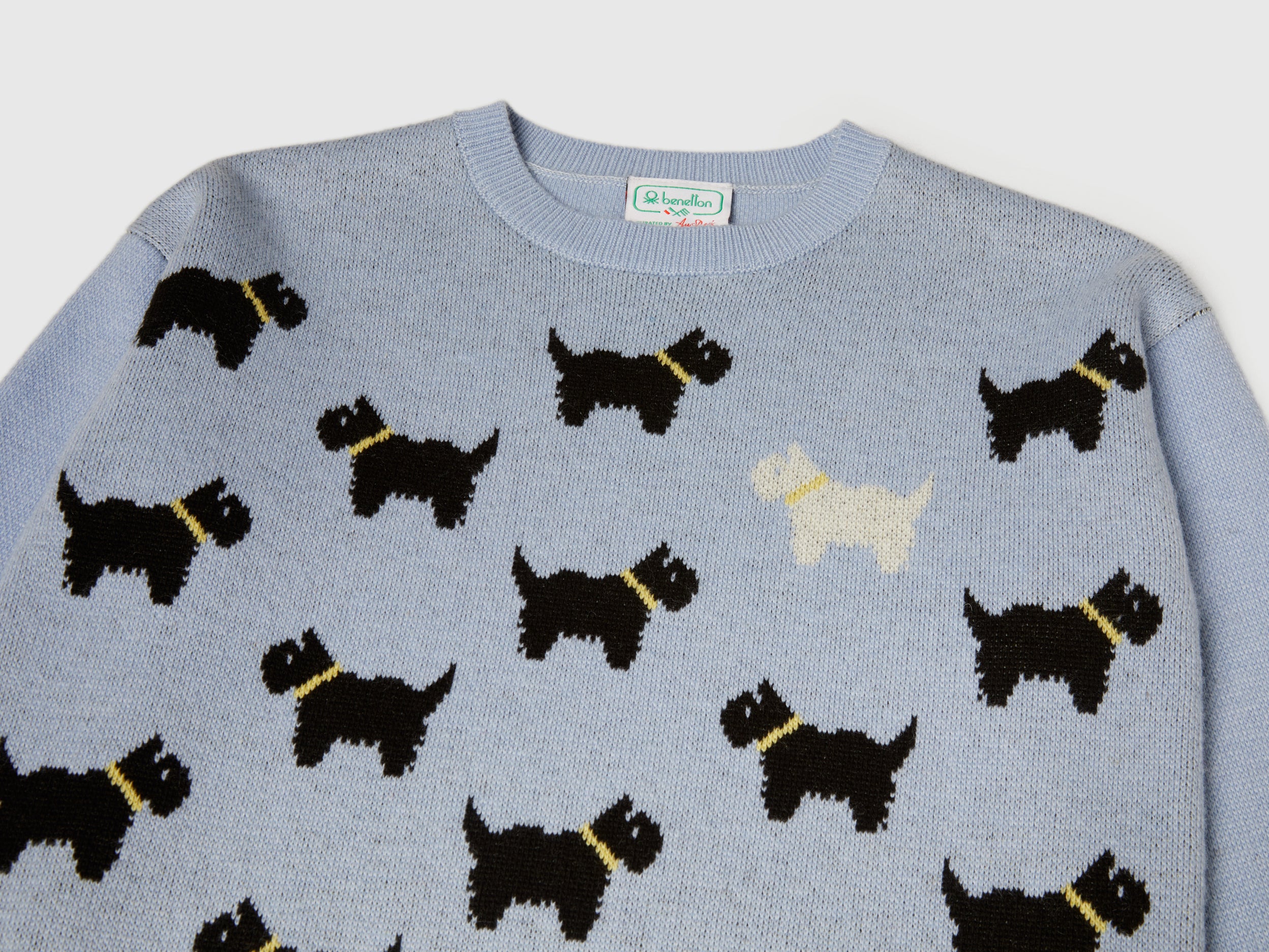 Stranger Things sweatshirt with Chester inlay - ucb_image_DS1