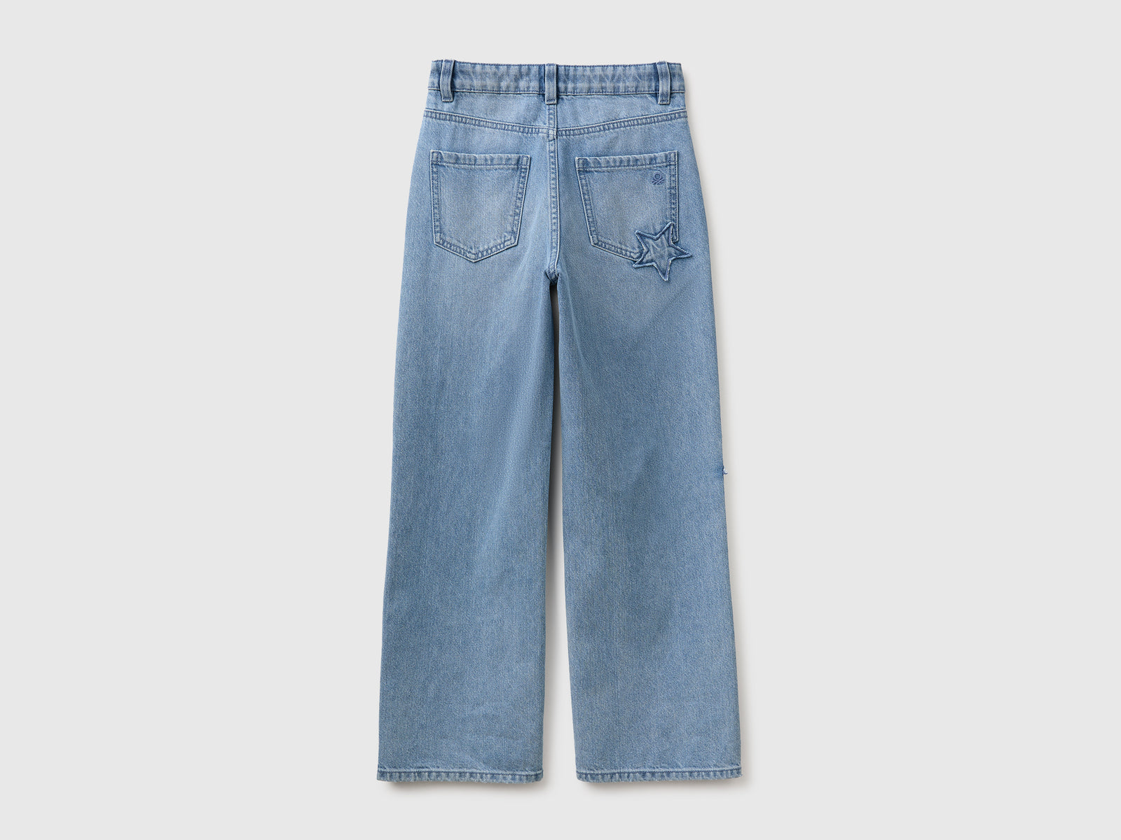 Jeans straight com estrelas - ucb_image_BS