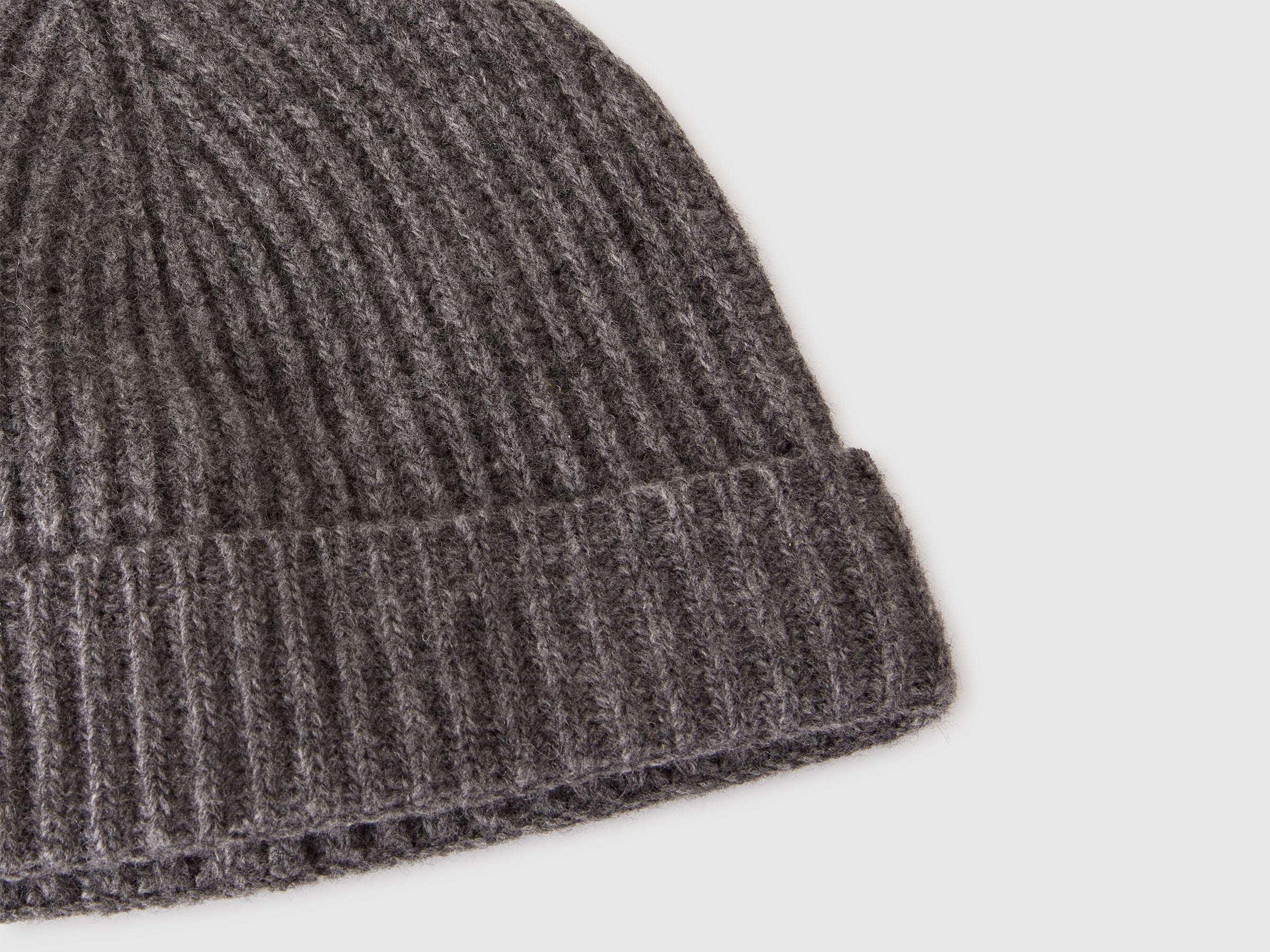 Gorro em pura lã virgem - ucb_image_DS1