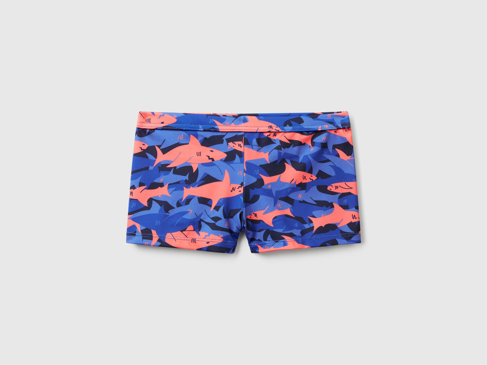 Boxers de banho com estampa de tubarões - ucb_image_FS