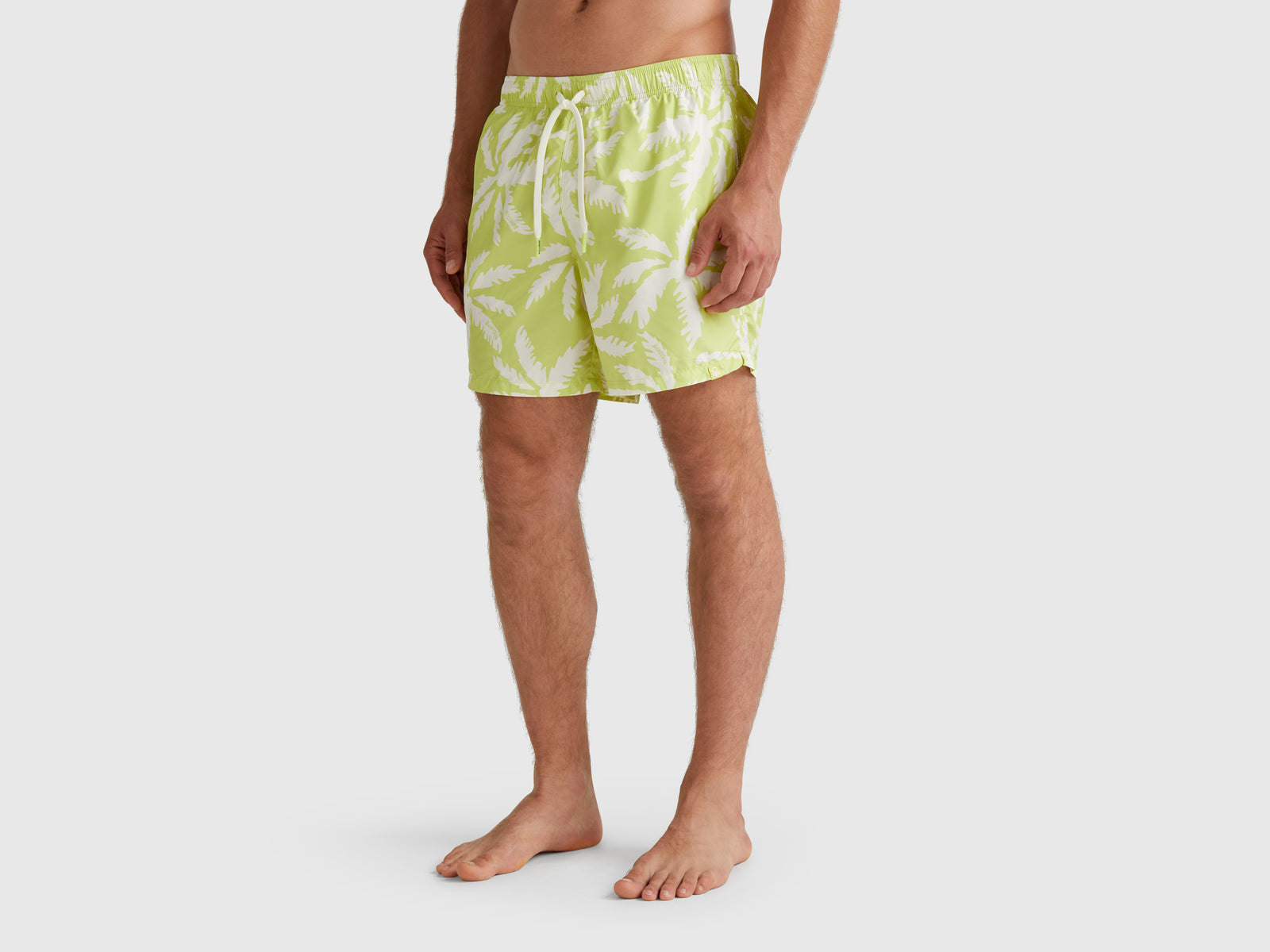 Shorts de natação em nylon estampado - ucb_image_F
