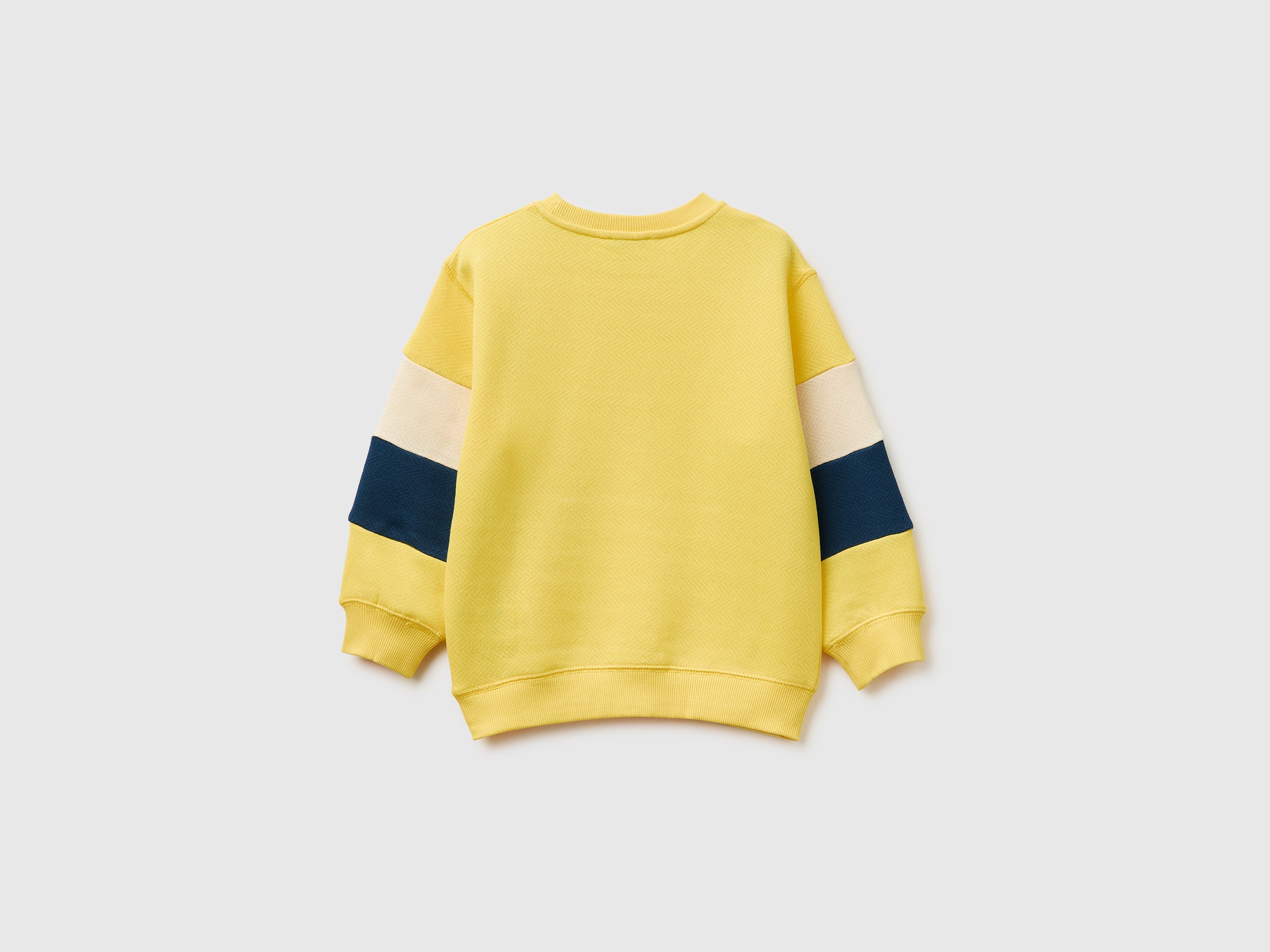 Sweat color block - ucb_image_BS