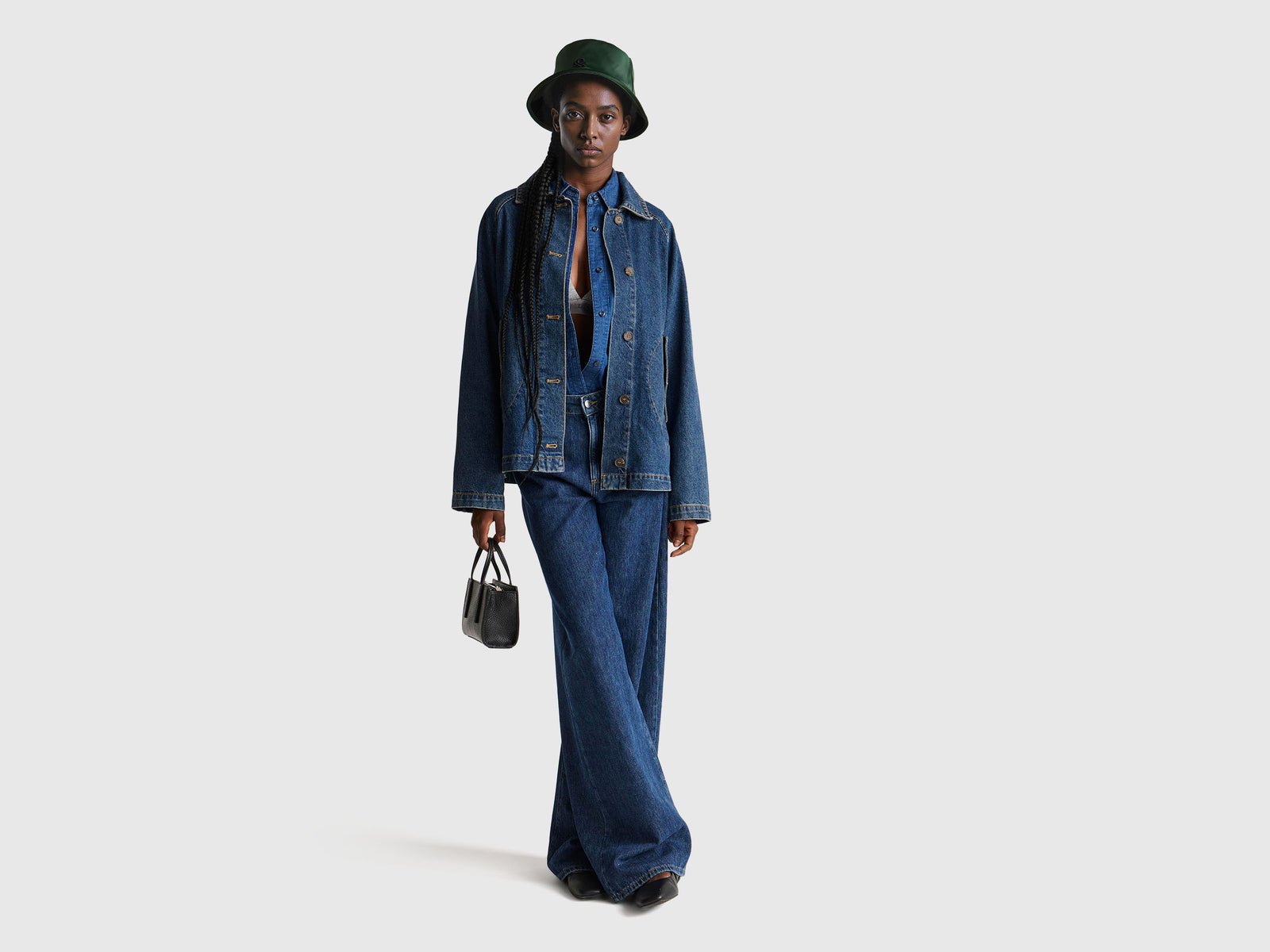 Wide-fit jeans