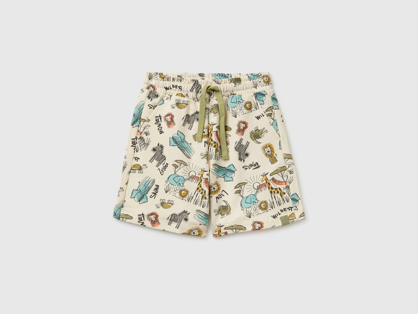 Bermudas com estampado tropical - ucb_image_FS