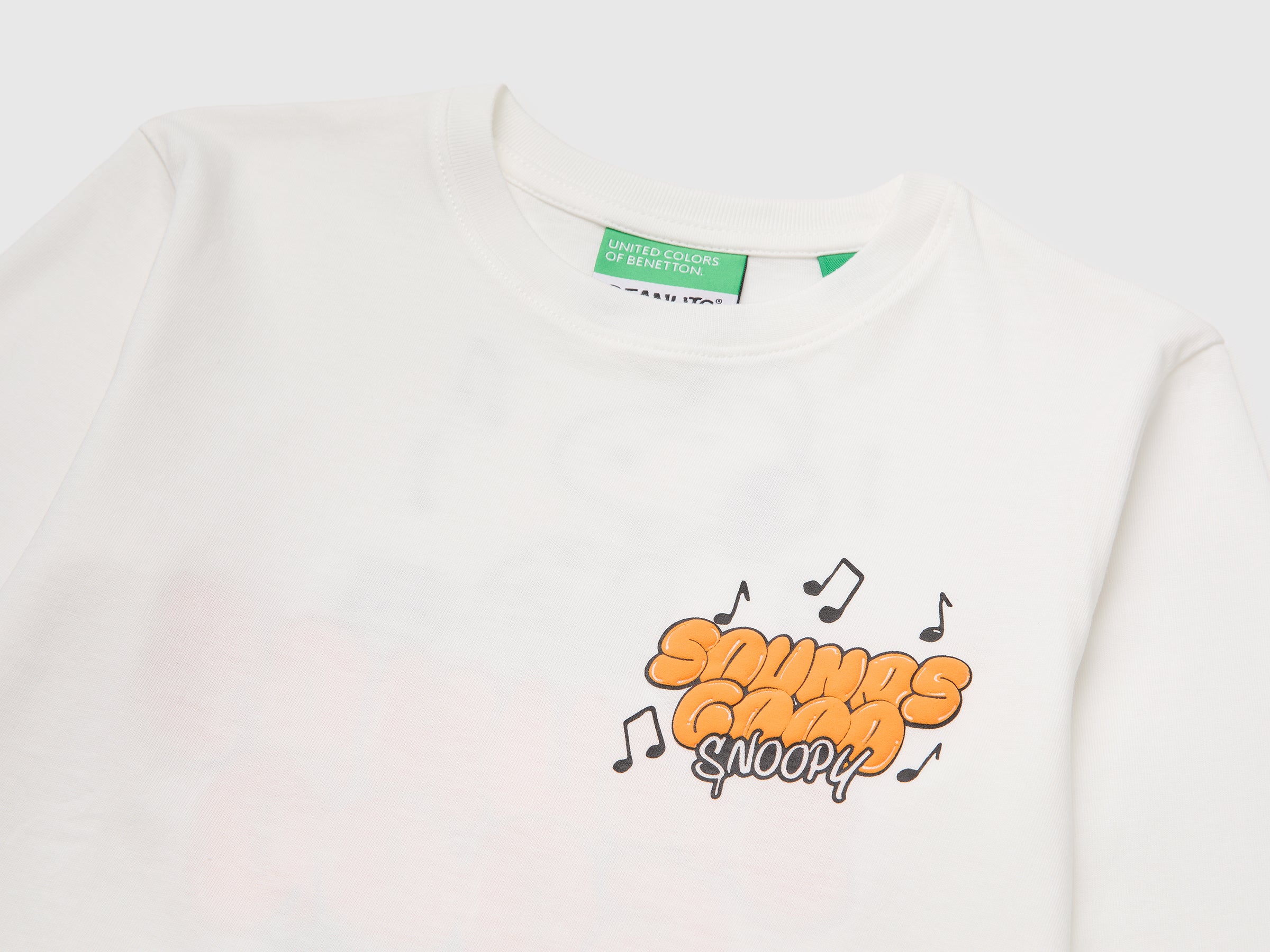 T-shirt com estampa efeito de relevo ©Peanuts - ucb_image_DS1