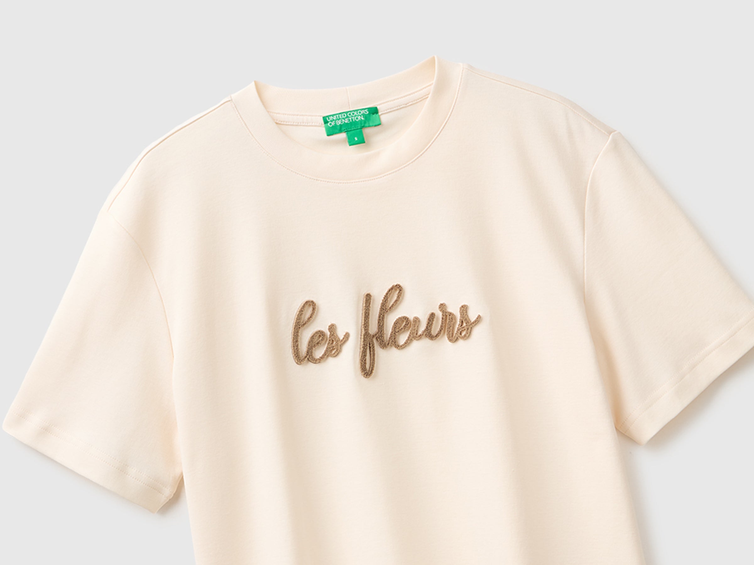 T-shirt over com bordado - ucb_image_FY