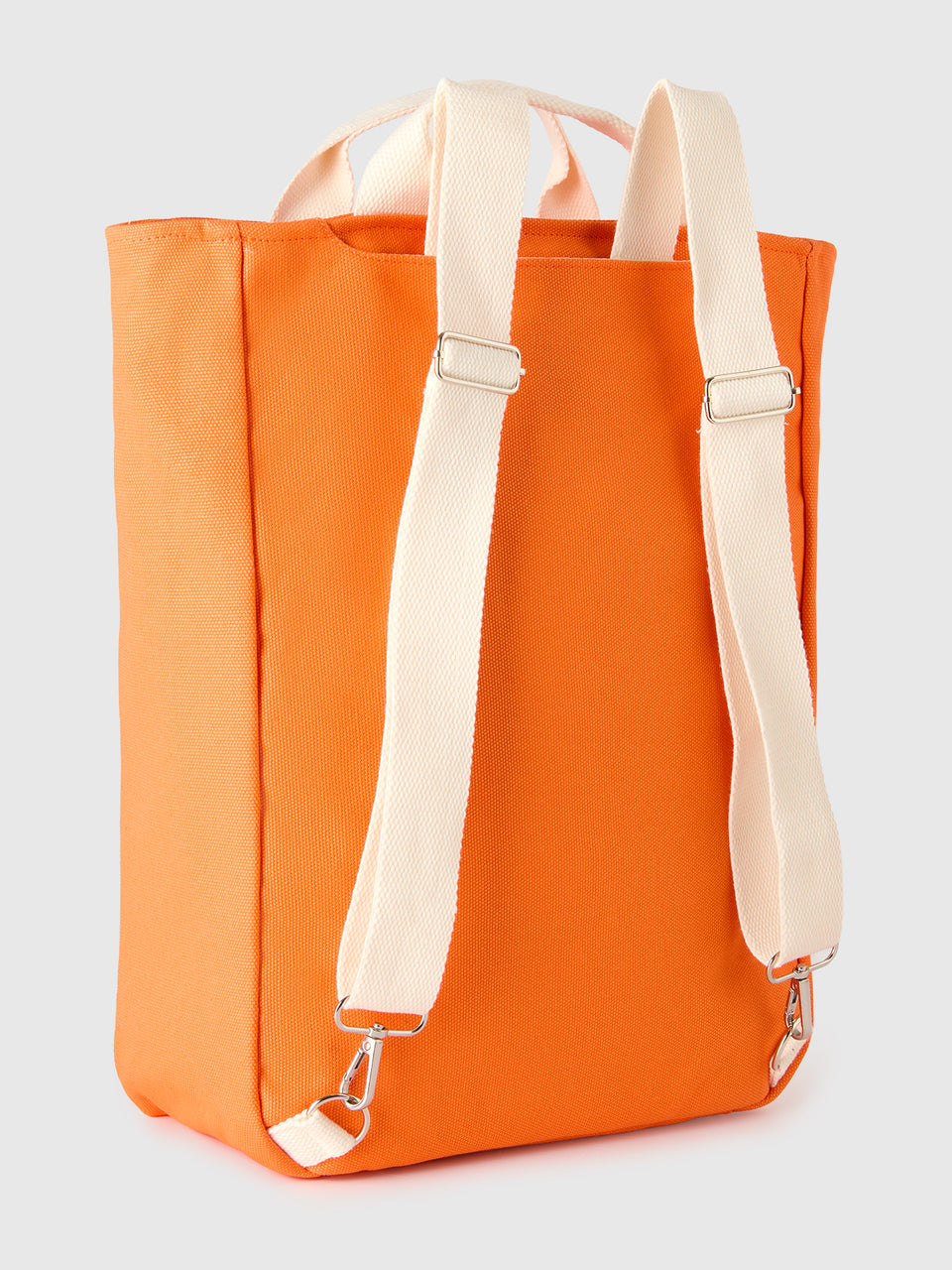Orange backpack bag - ucb_image_BS