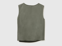 Top with knot - ucb_image_BS