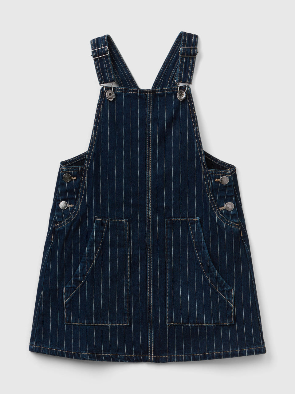 Saia jardineira de jeans com risca de giz - ucb_image_FS