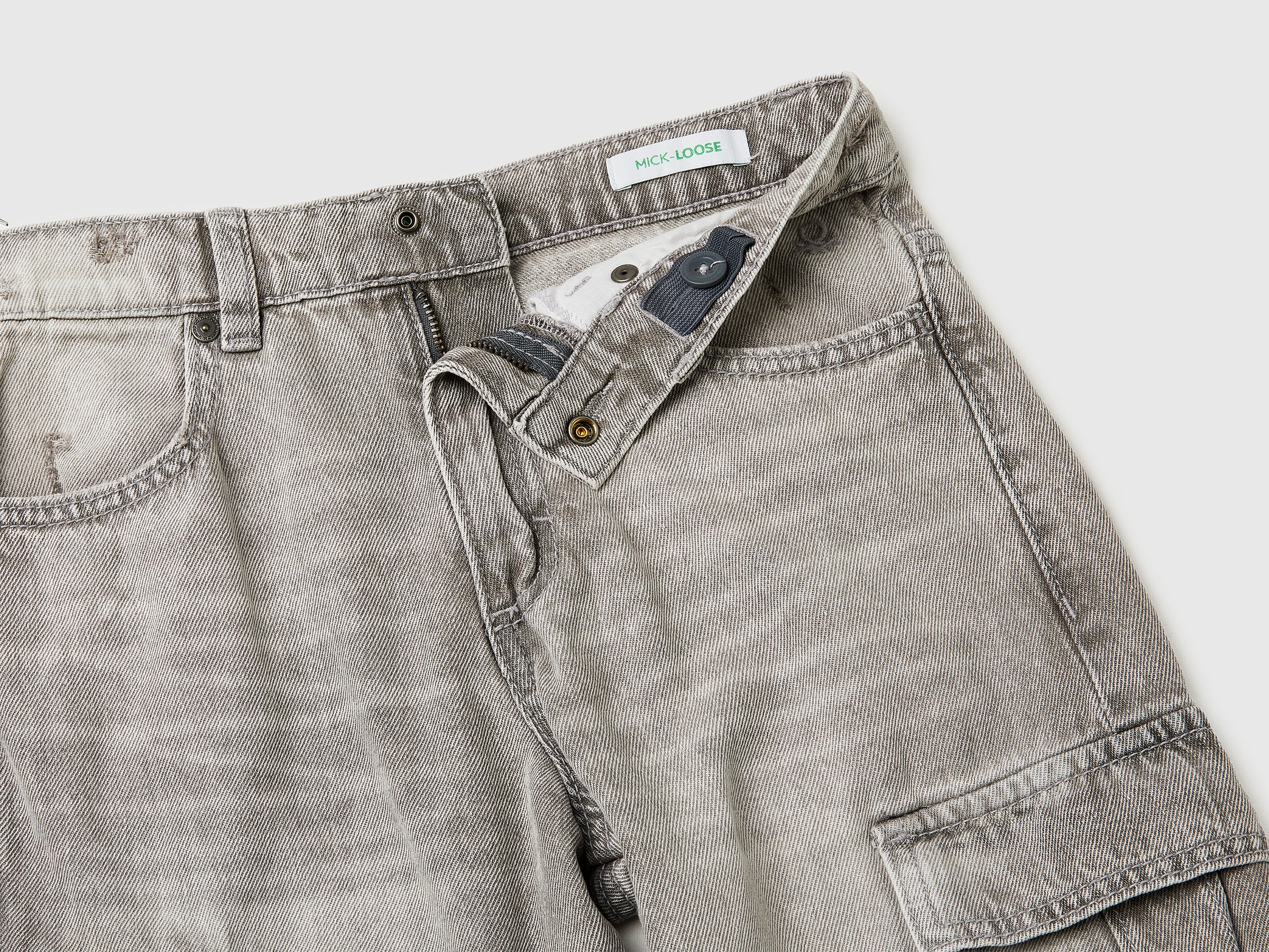 Jeans com bolsos grandes loose fit - ucb_image_DS1