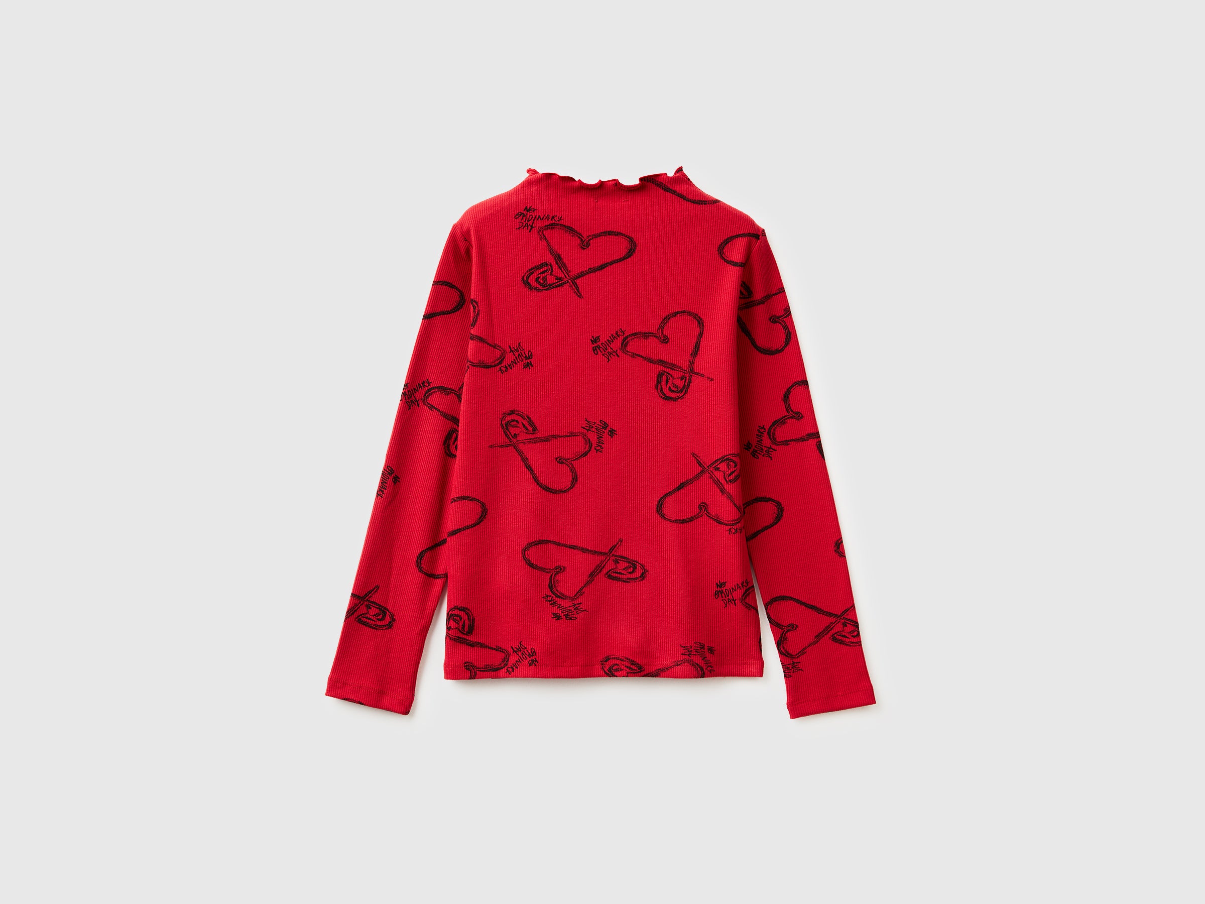 T-shirt de gola alta bordô com estampa de corações - ucb_image_BS