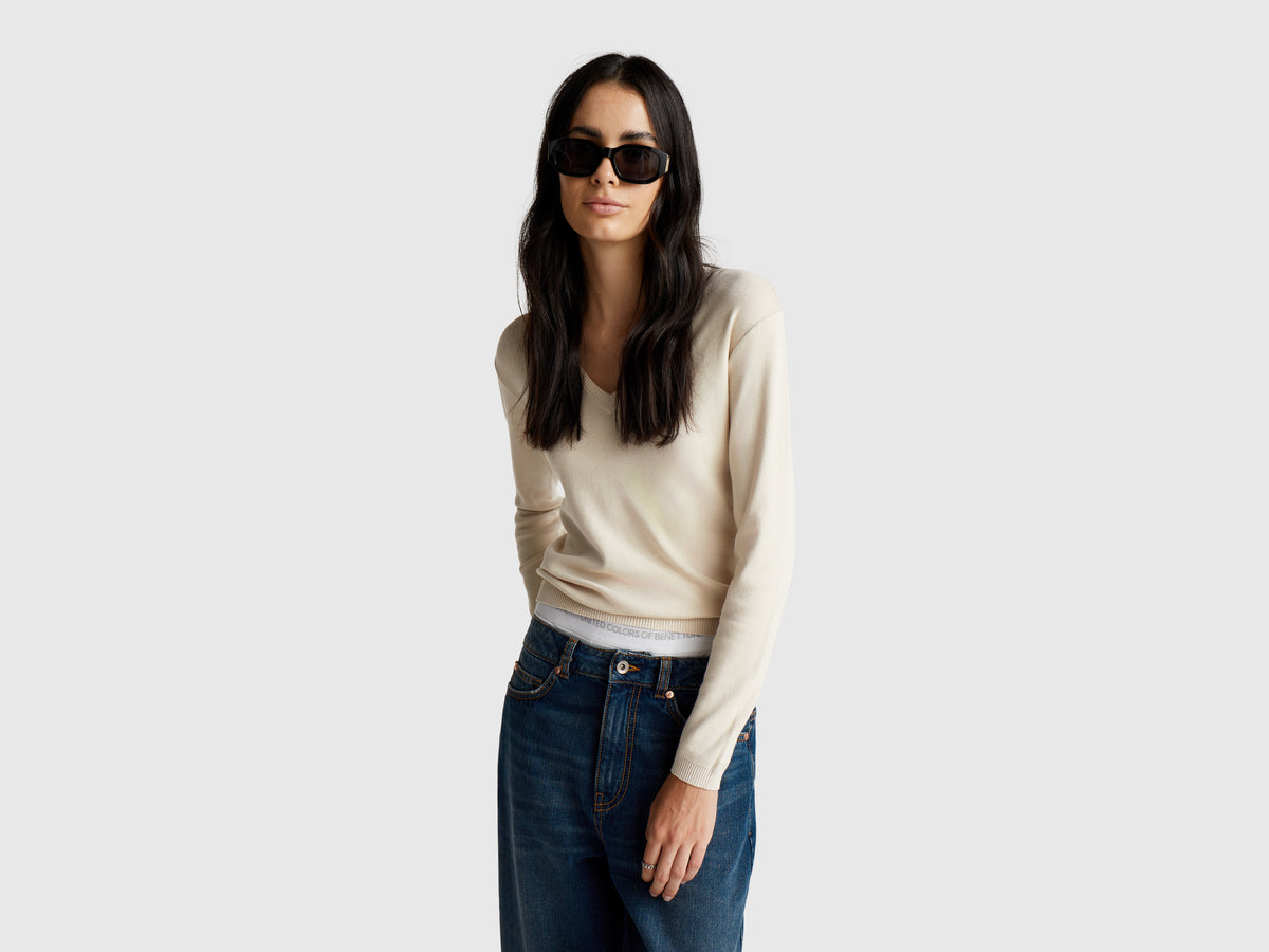 Sweater with V-neck in pure cotton