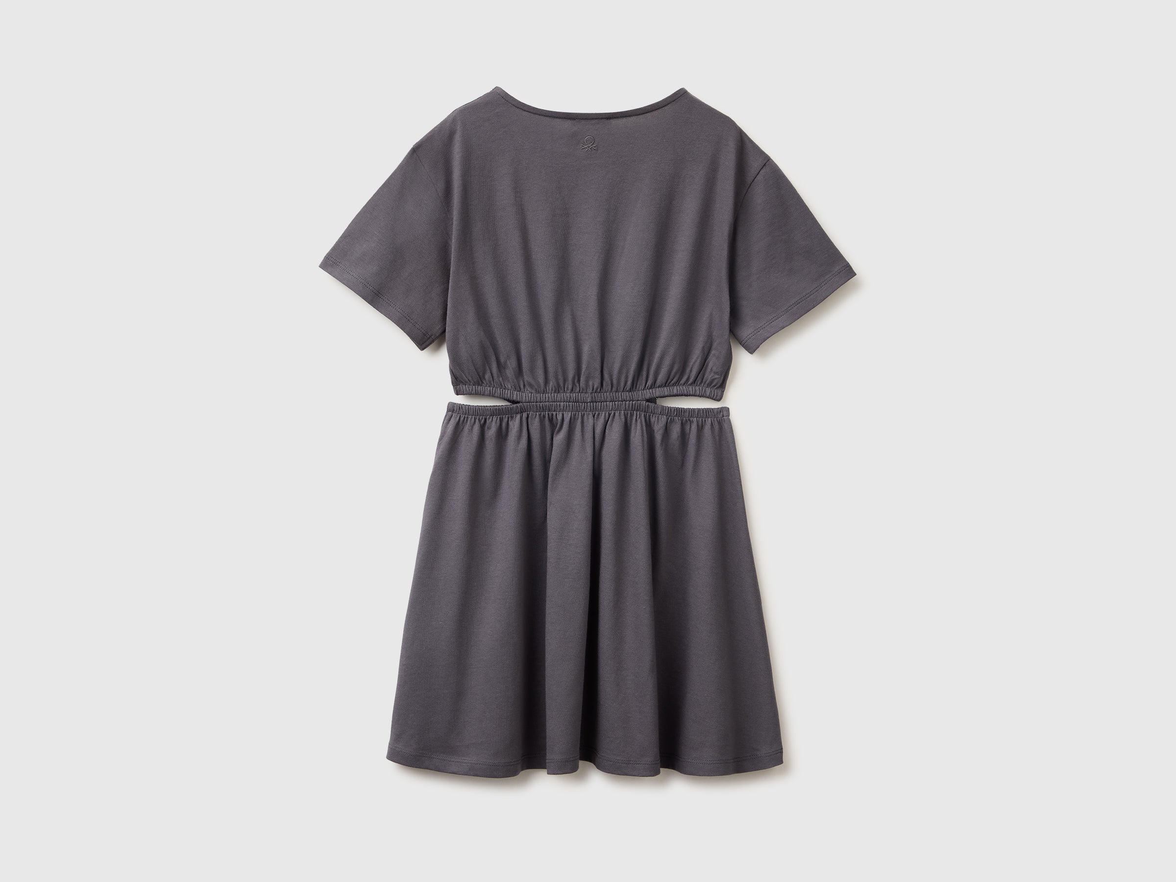 Cut-out dress with heart - ucb_image_BS