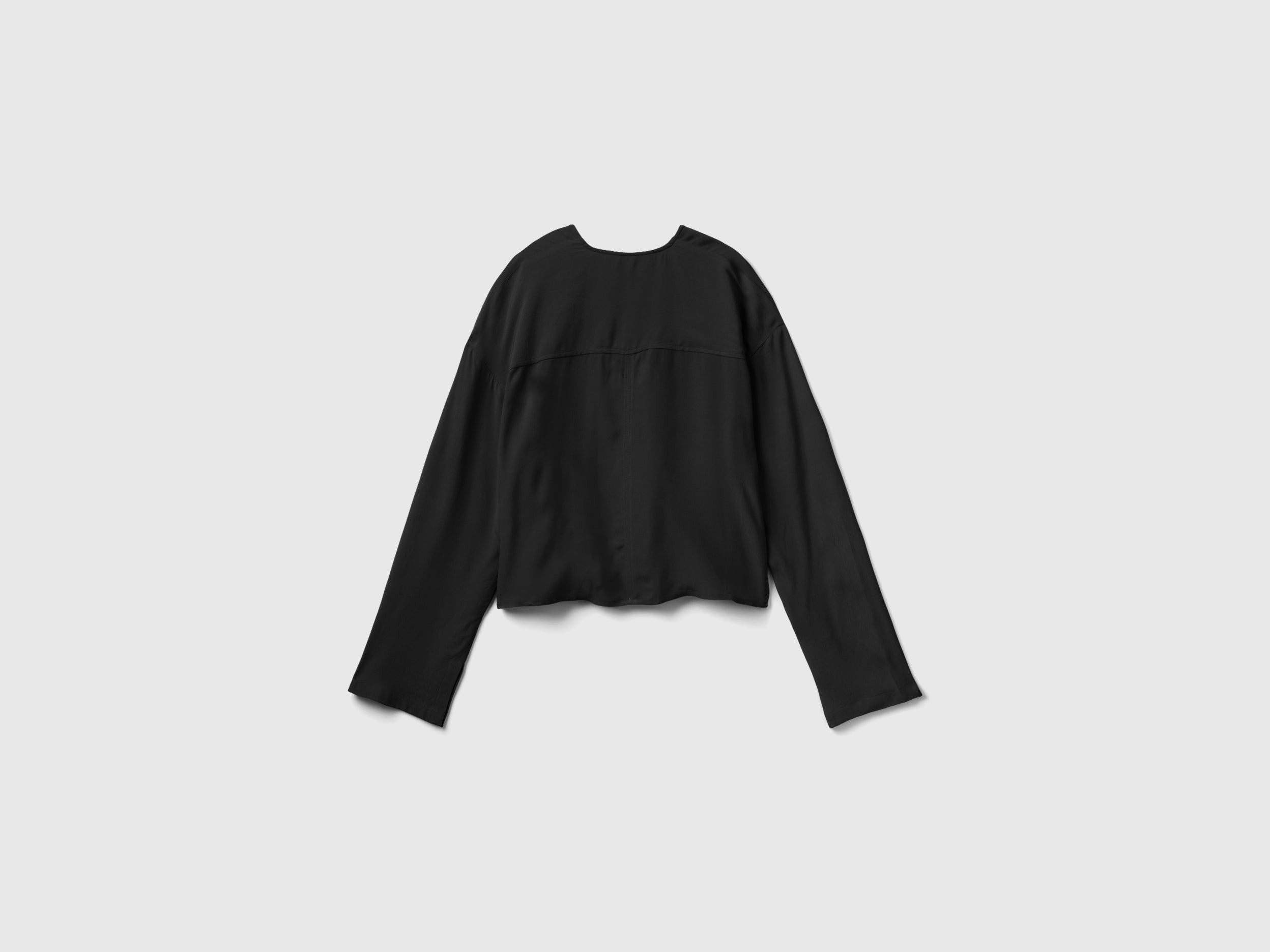 Blusa com decote em V - ucb_image_BS