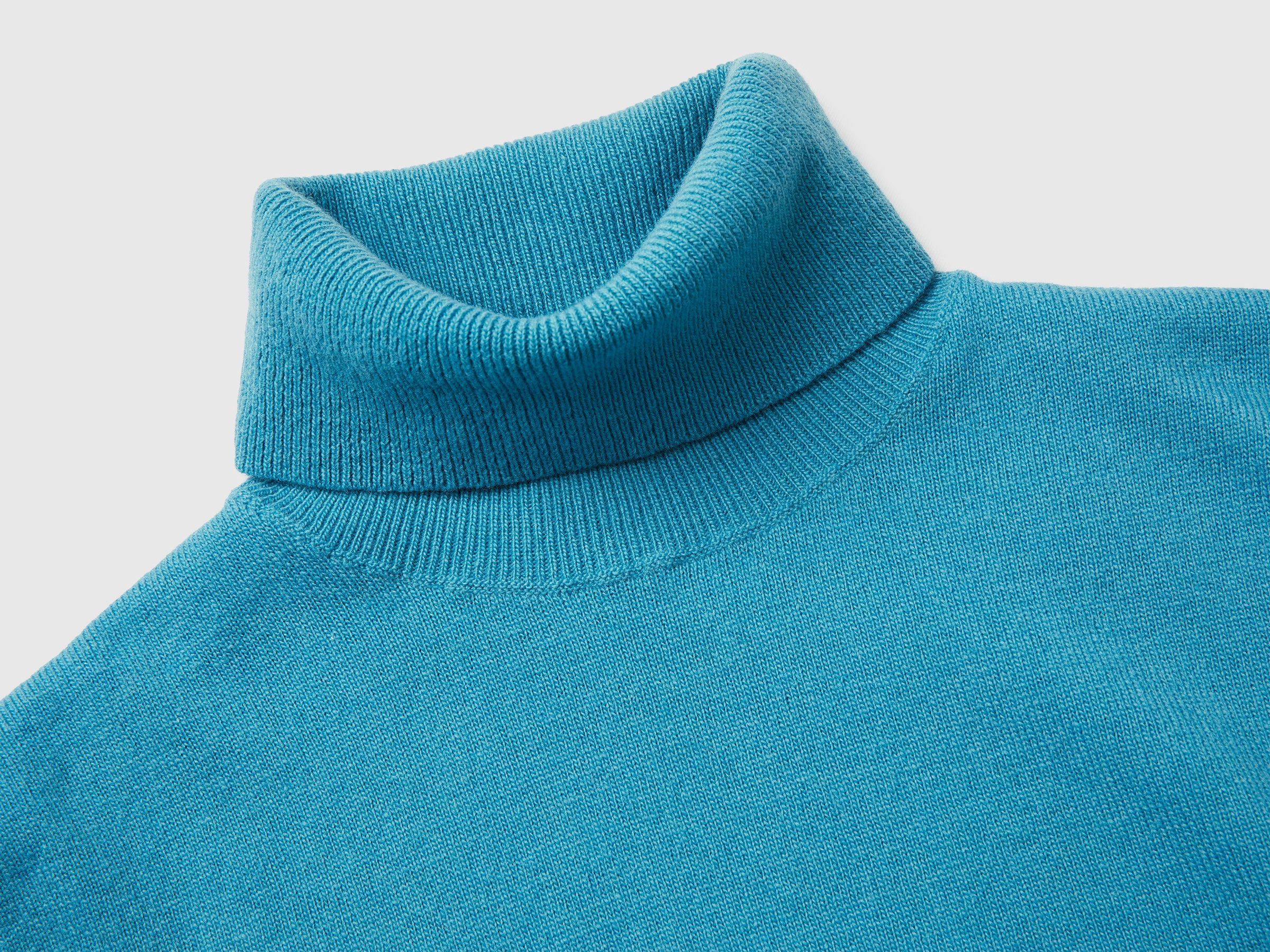 Camisola de gola alta papel de açúcar em pura lã Merino - ucb_image_DS1