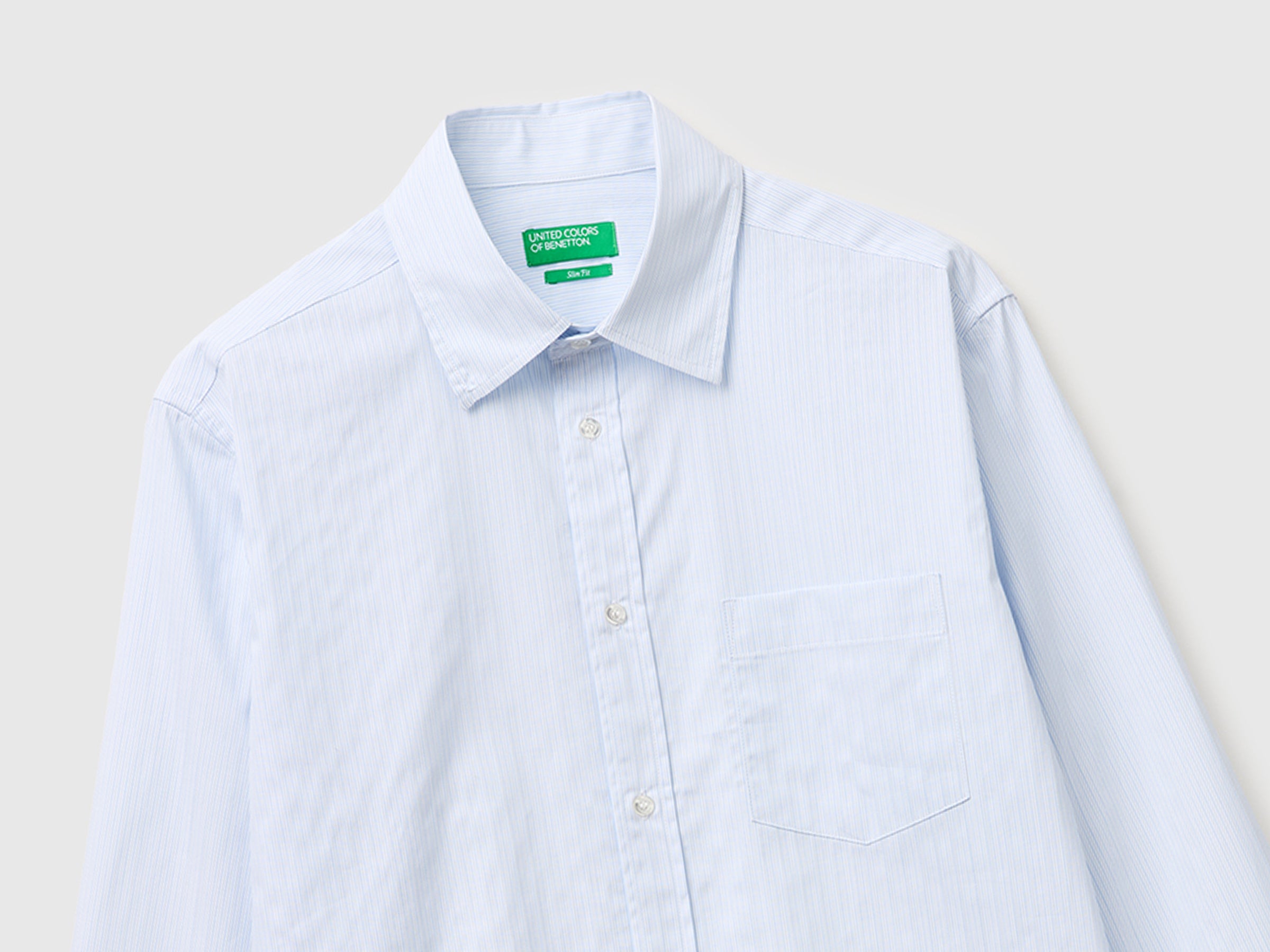 Camisa com bolso pequeno slim fit - ucb_image_DS1