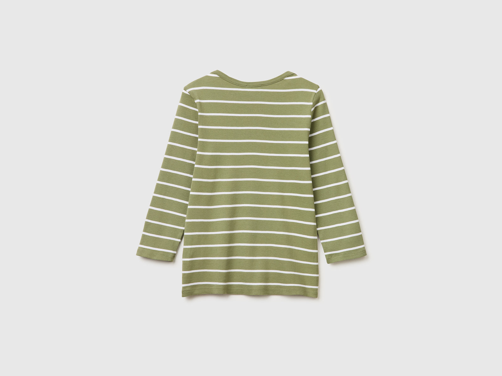 T-shirt às riscas com decote à barco - ucb_image_BS