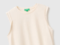 T-shirt sem mangas - ucb_image_FY