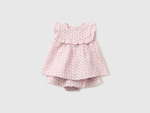 Conjunto de lino con estampado floral