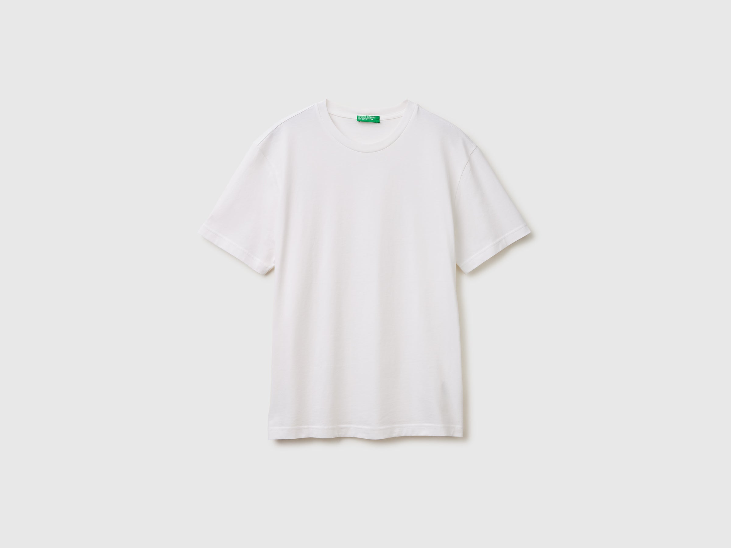 White t-shirt - ucb_image_FS