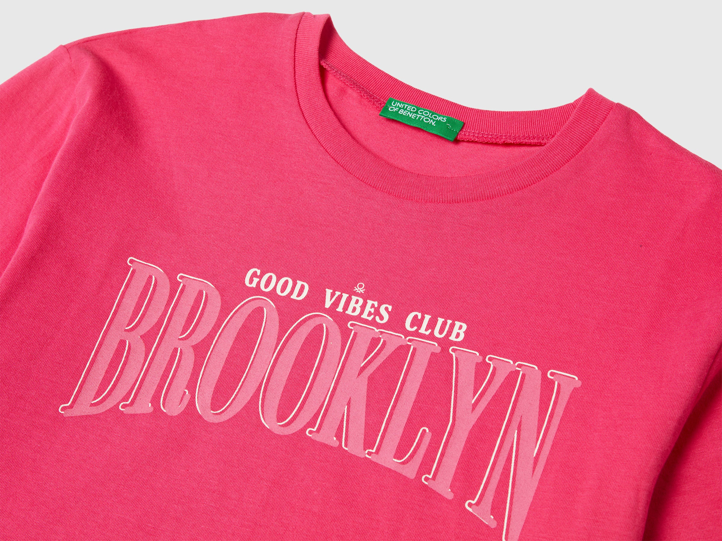 T-shirt com estampa  - ucb_image_DS1