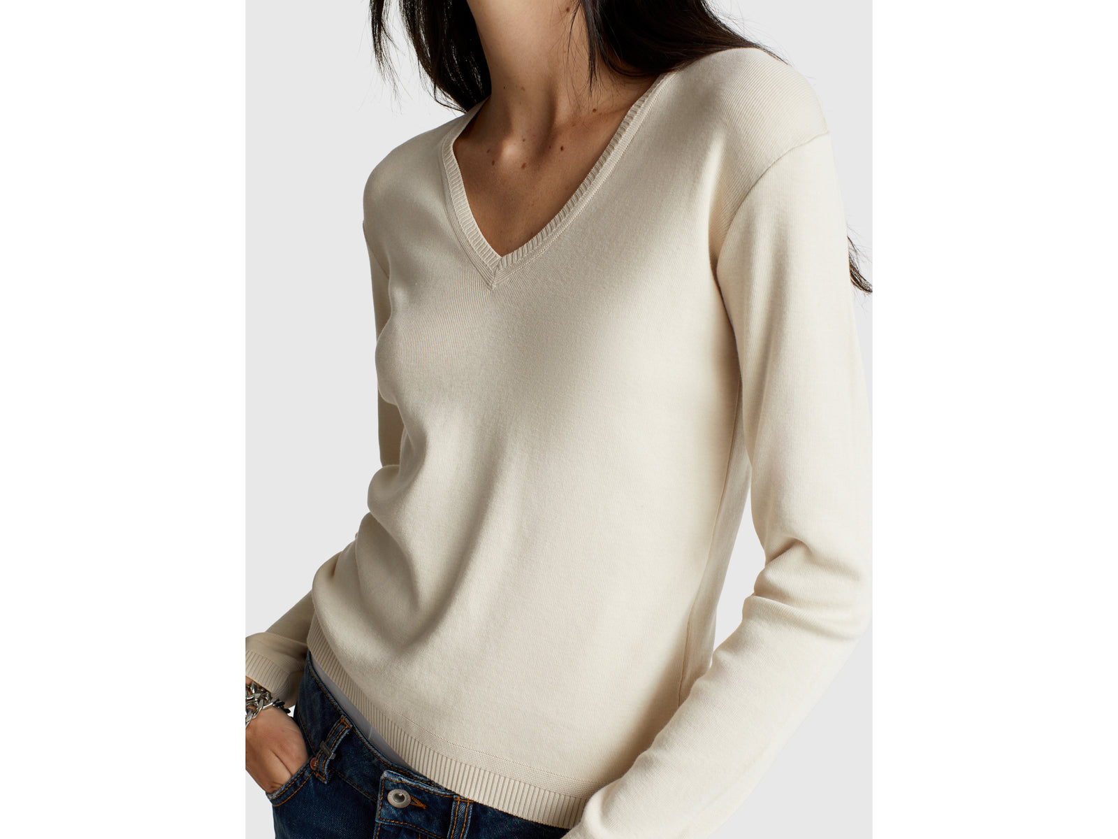 Sweater with V-neck in pure cotton