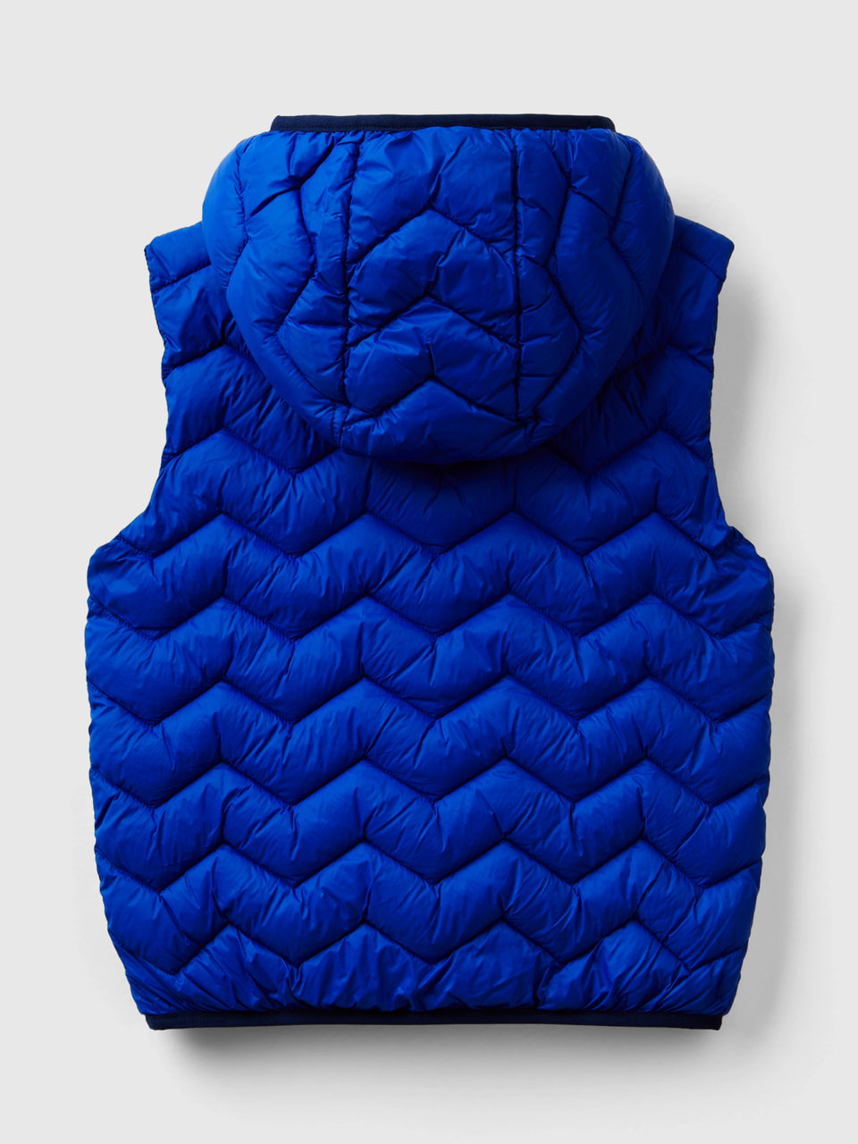 Colete acolchoado com capuz - ucb_image_BS