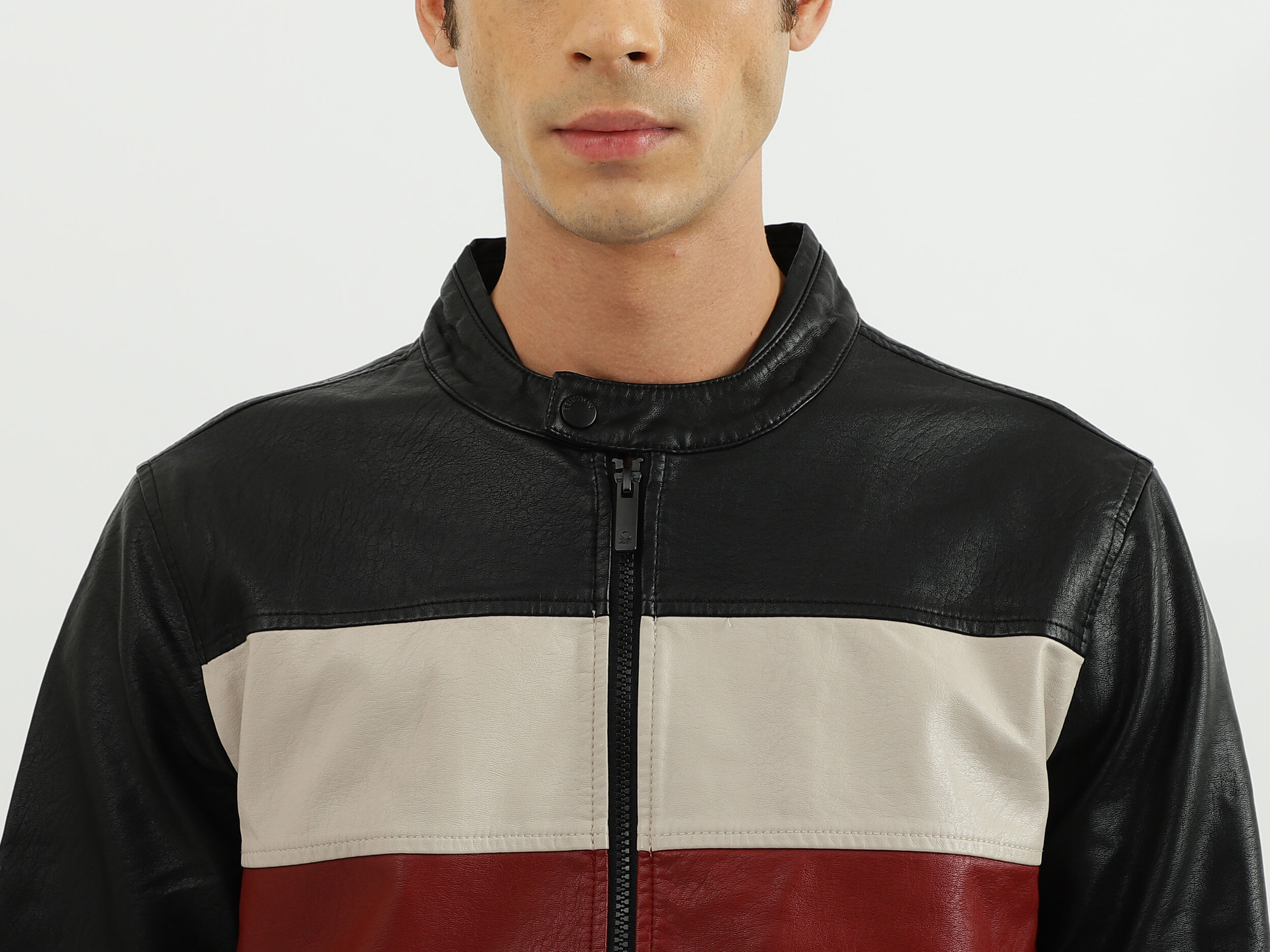 Retro zip-up jacket with patches - Men | Bershka