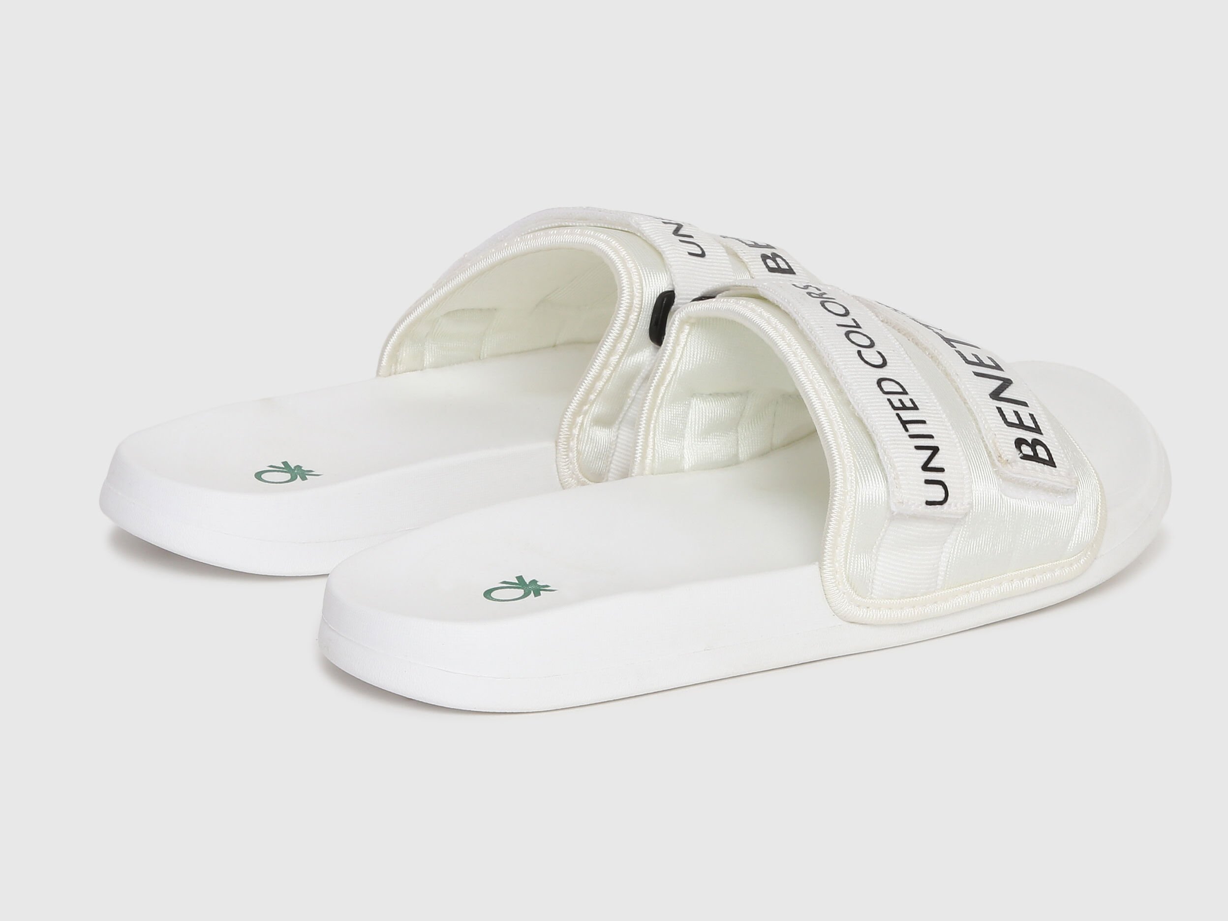 Benetton flip flops sales