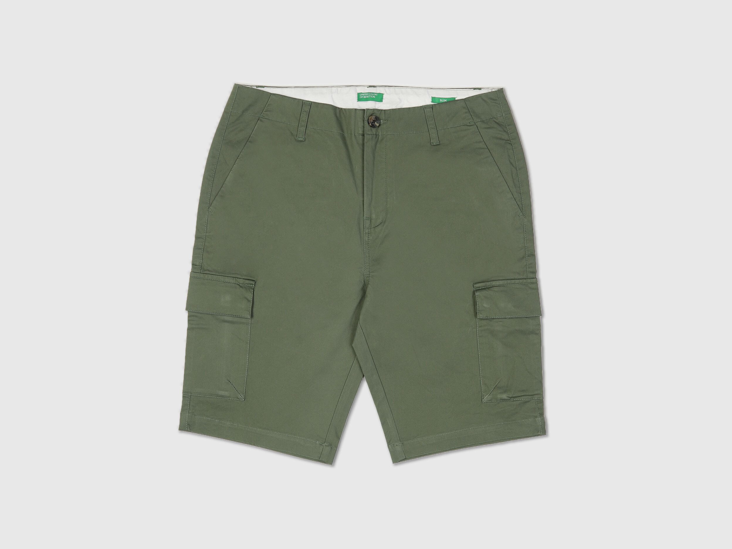 Benetton outlet cargo shorts
