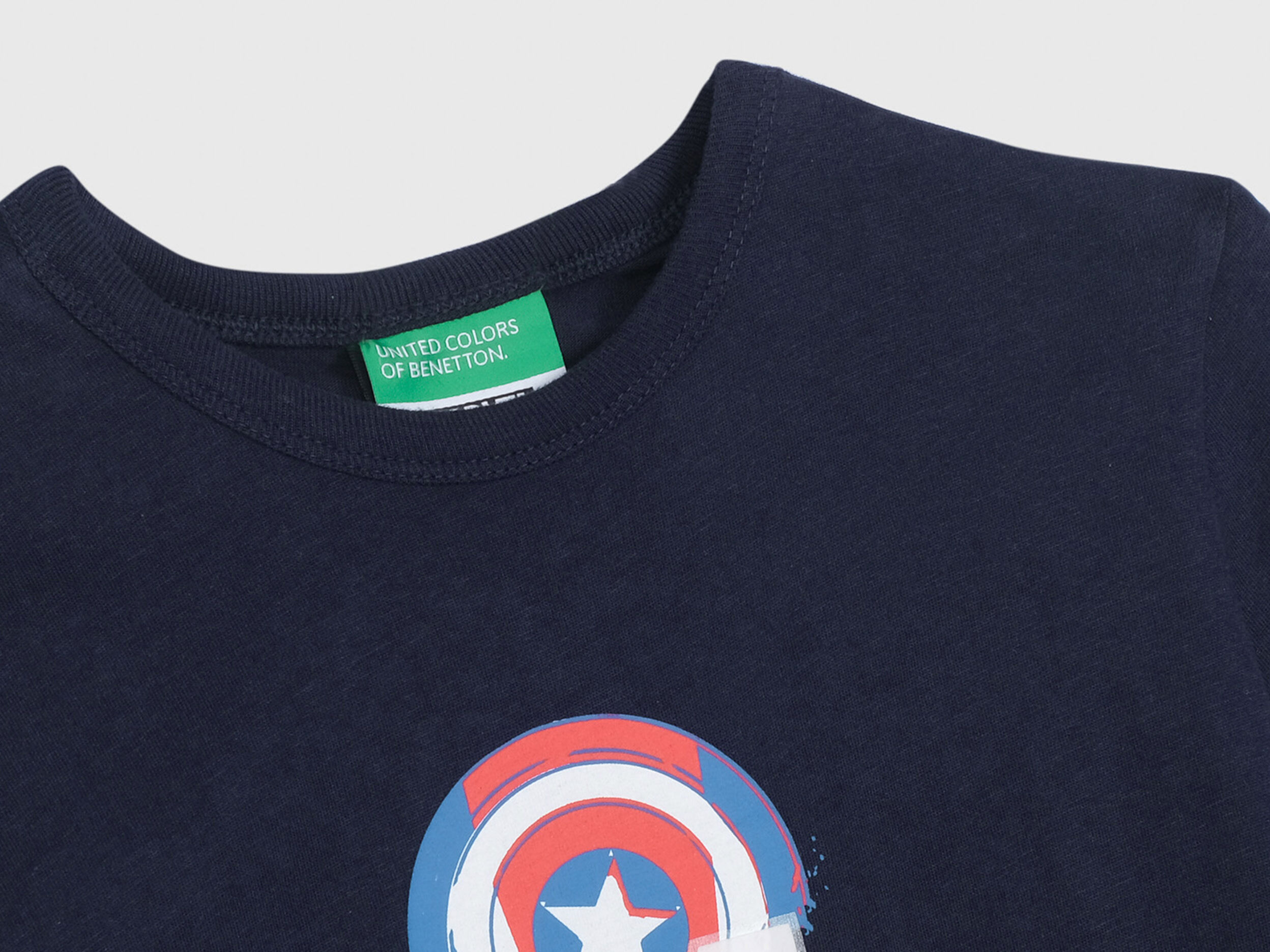 Magliette hotsell avengers benetton