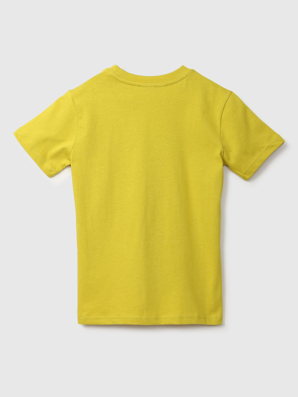 United Colors Of Benetton T-Shirt image number 2