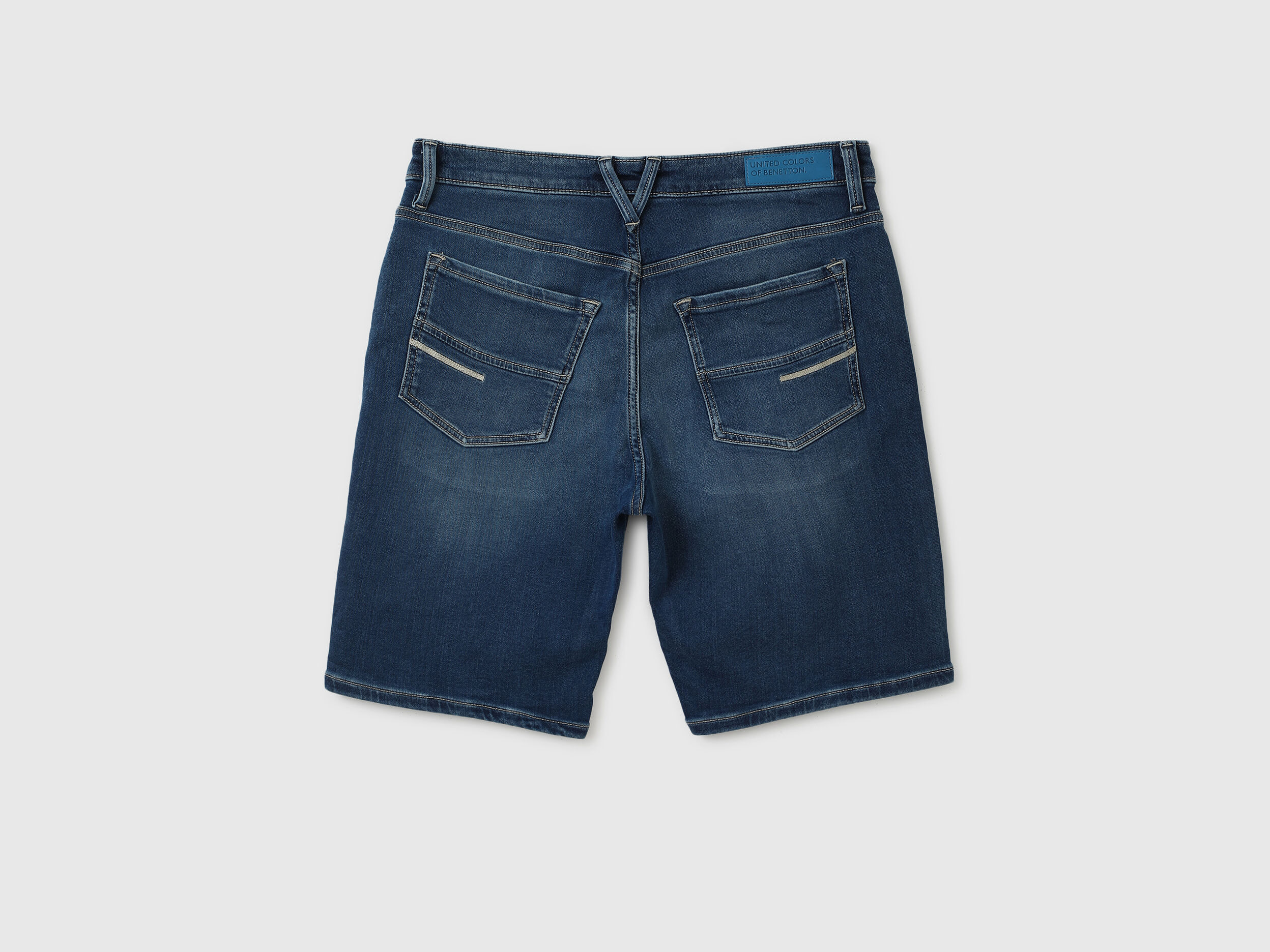 Men Solid Slim Fit Shorts Blue Benetton