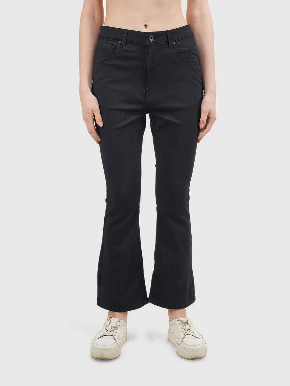Basic Boot Cut With 5 Pockets - Black image number null
