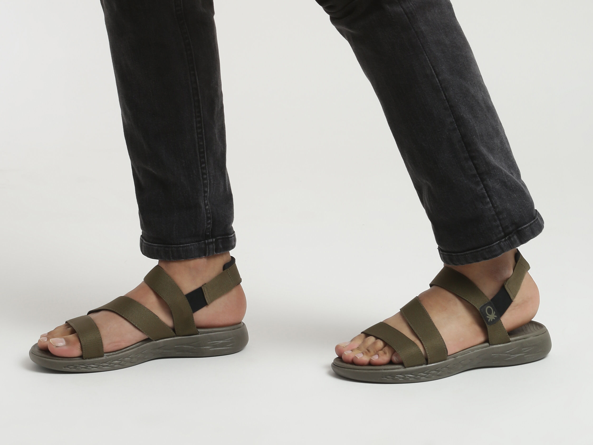 Ucb discount sandals mens