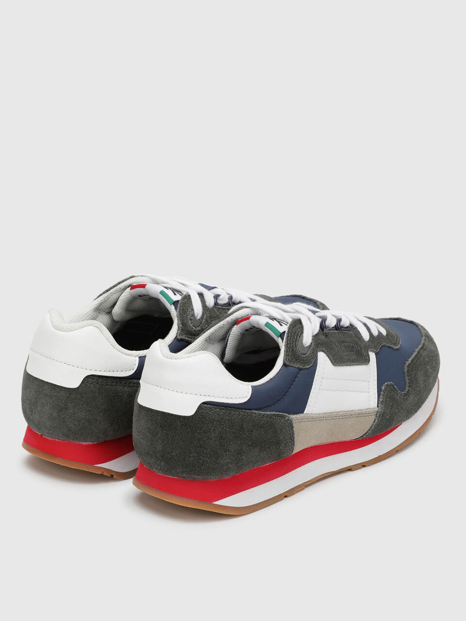 COLOR BLOCK ATHLETIC SNEAKER image number 2