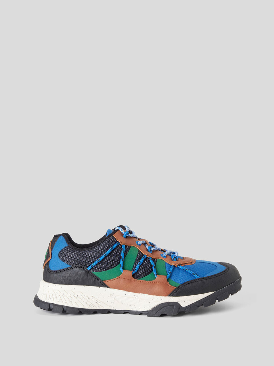 SHOES image number null