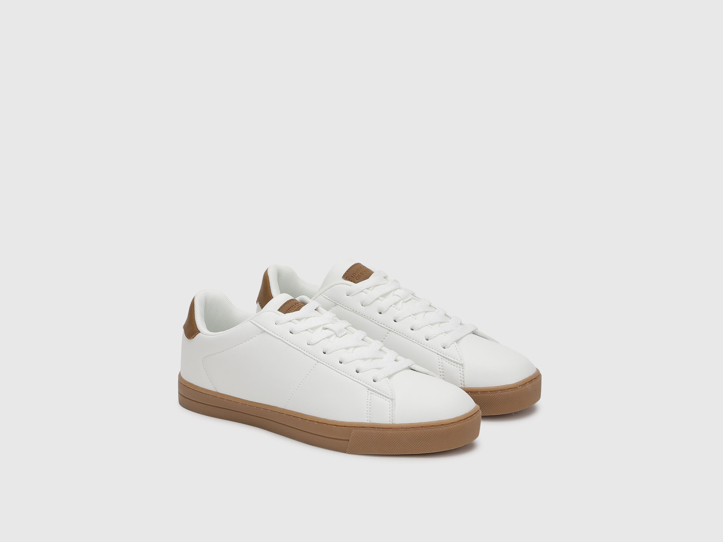 Benetton white sneakers discount