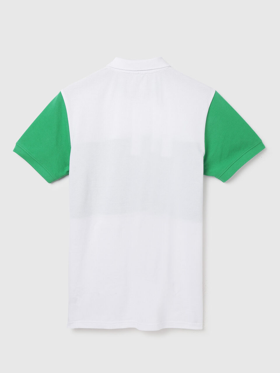COLOR BLOCK BRANDED PIQUE POLO image number 2
