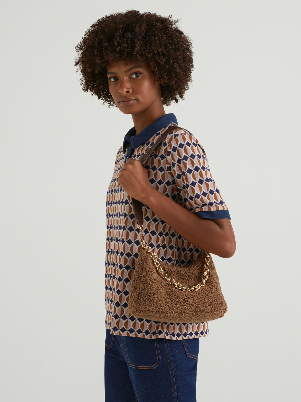 BAG image number 2