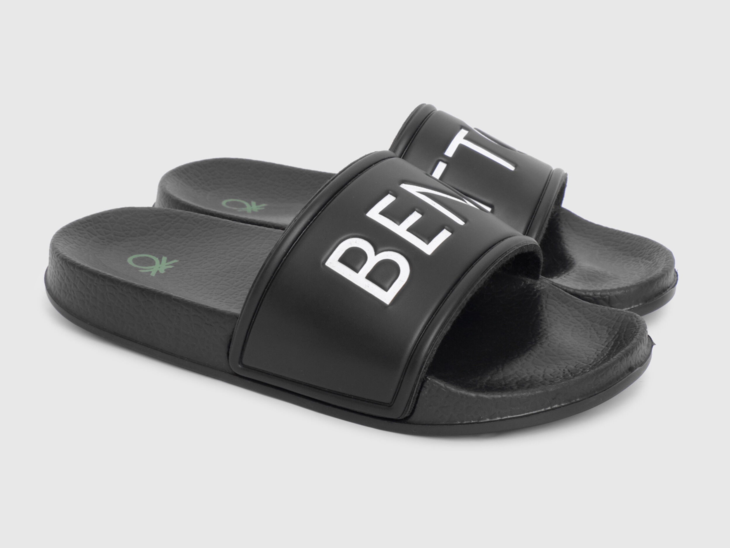 Bent slippers shop