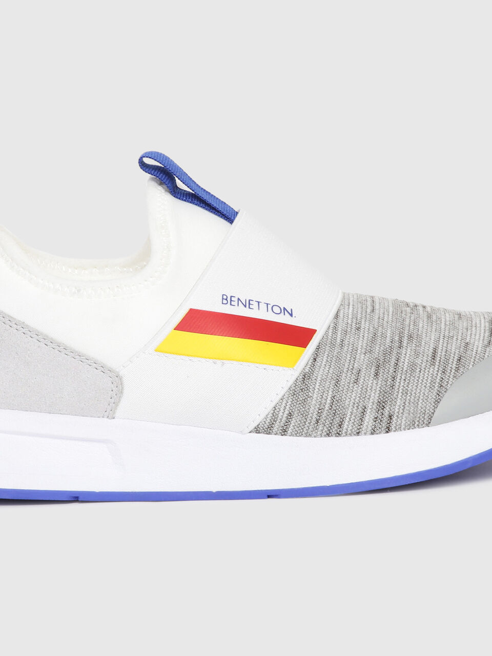Sporty Sneaker With Elastic image number 1