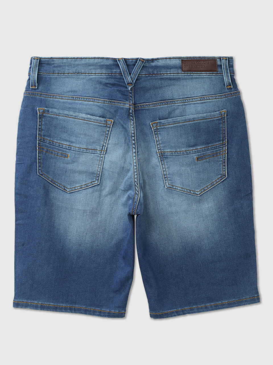 SLIM FIT MID BLUE FADED KNIT SHORTS image number 2