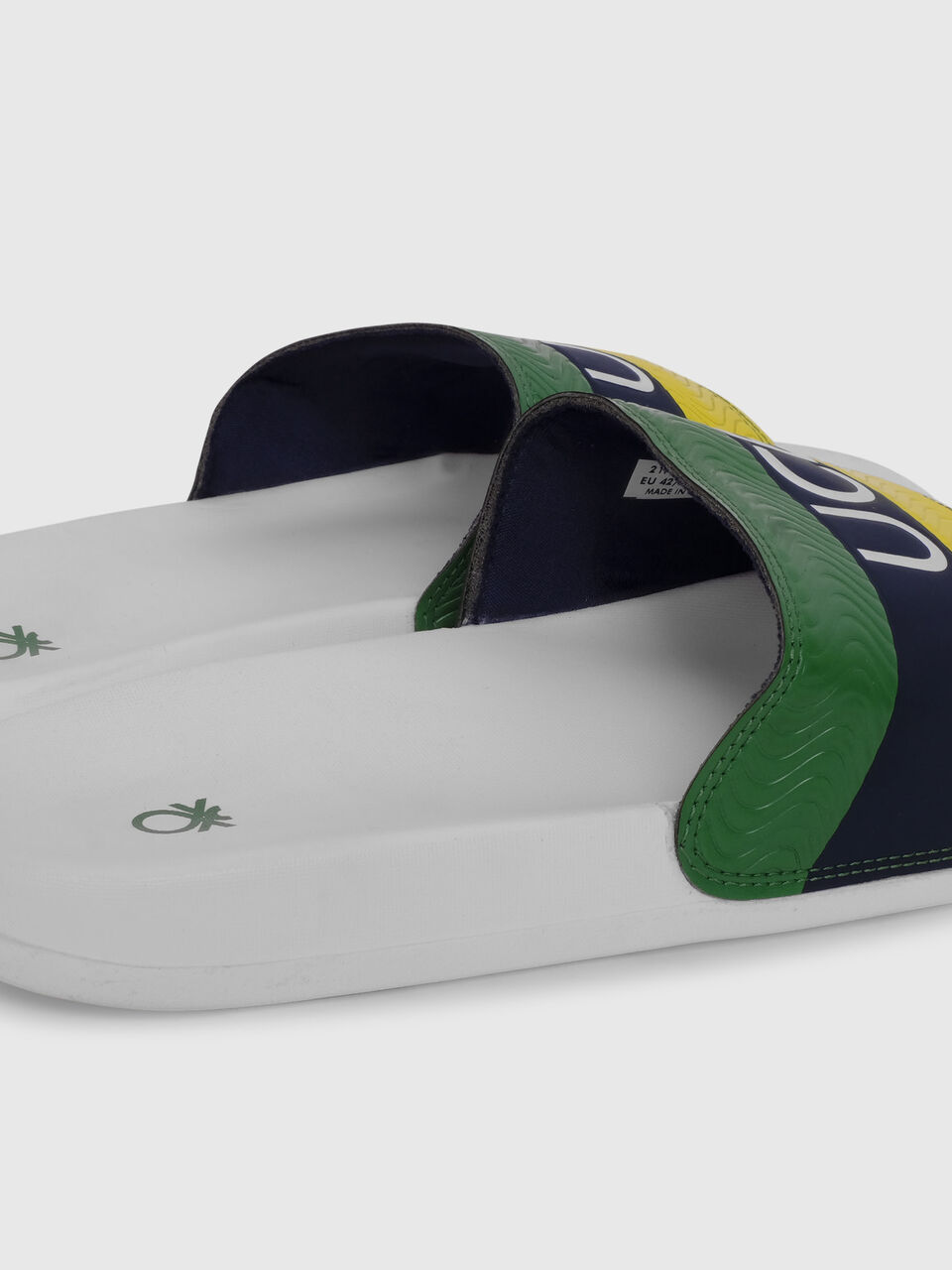 SLIDES WTH UCB BRANDING image number null