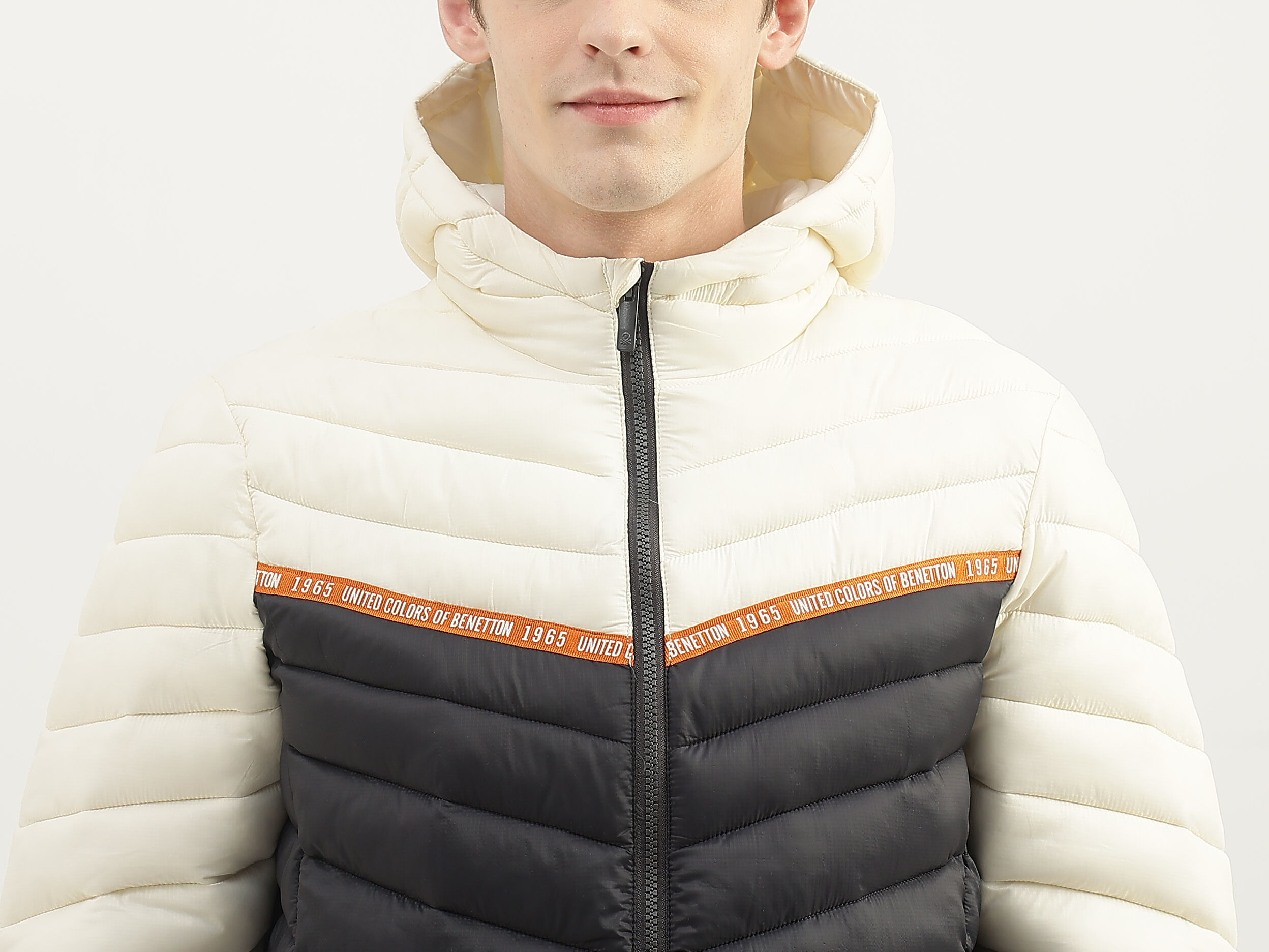 Men Quilted Hood Jacket Black Benetton