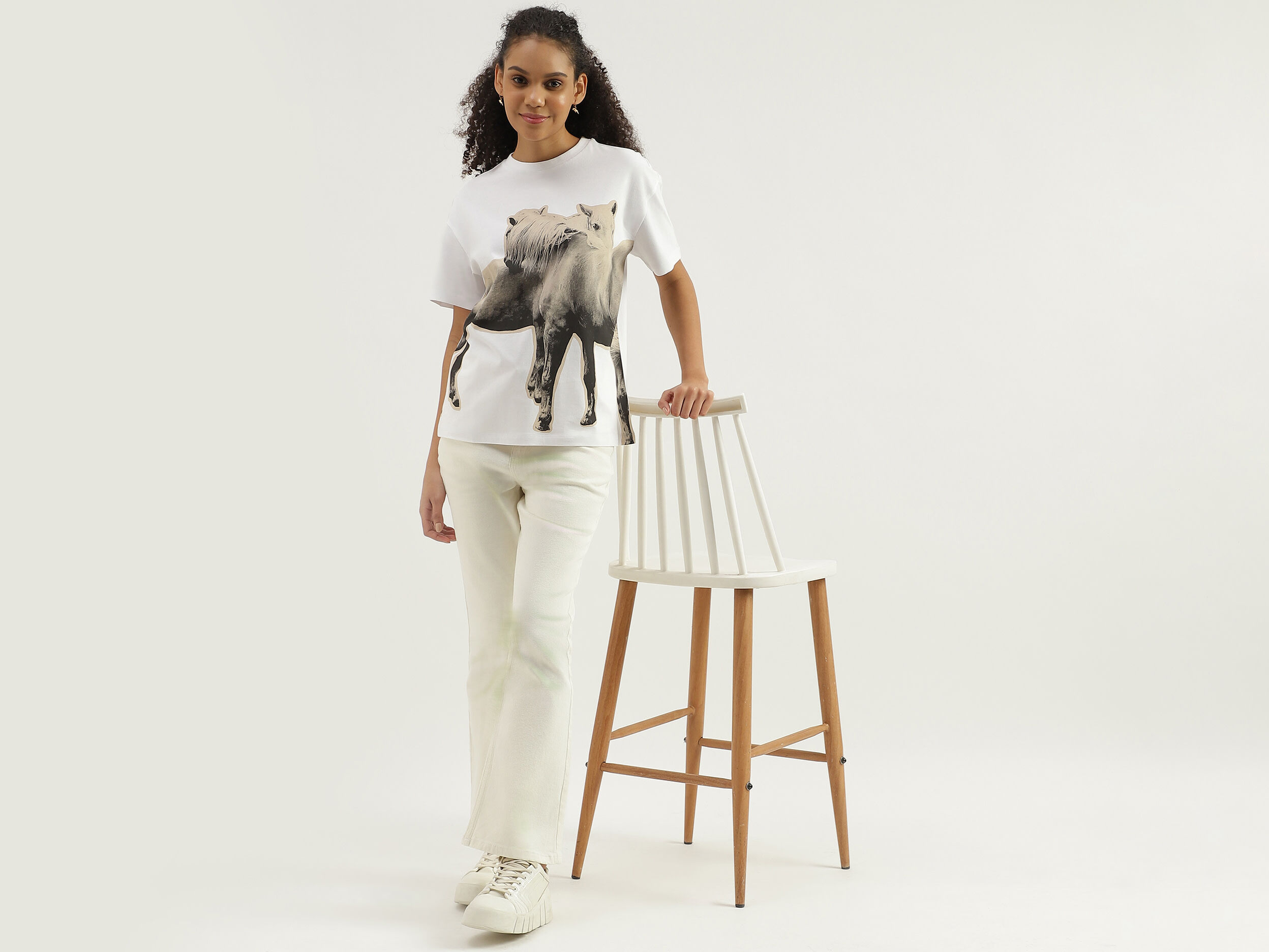 Round Neck Printed T-Shirt - White | Benetton Round Neck Printed T-Shirt - White | Benetton