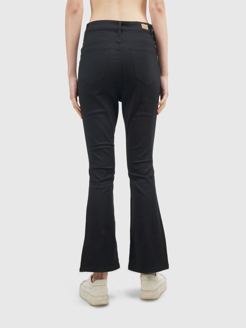 Basic Boot Cut With 5 Pockets - Black image number null