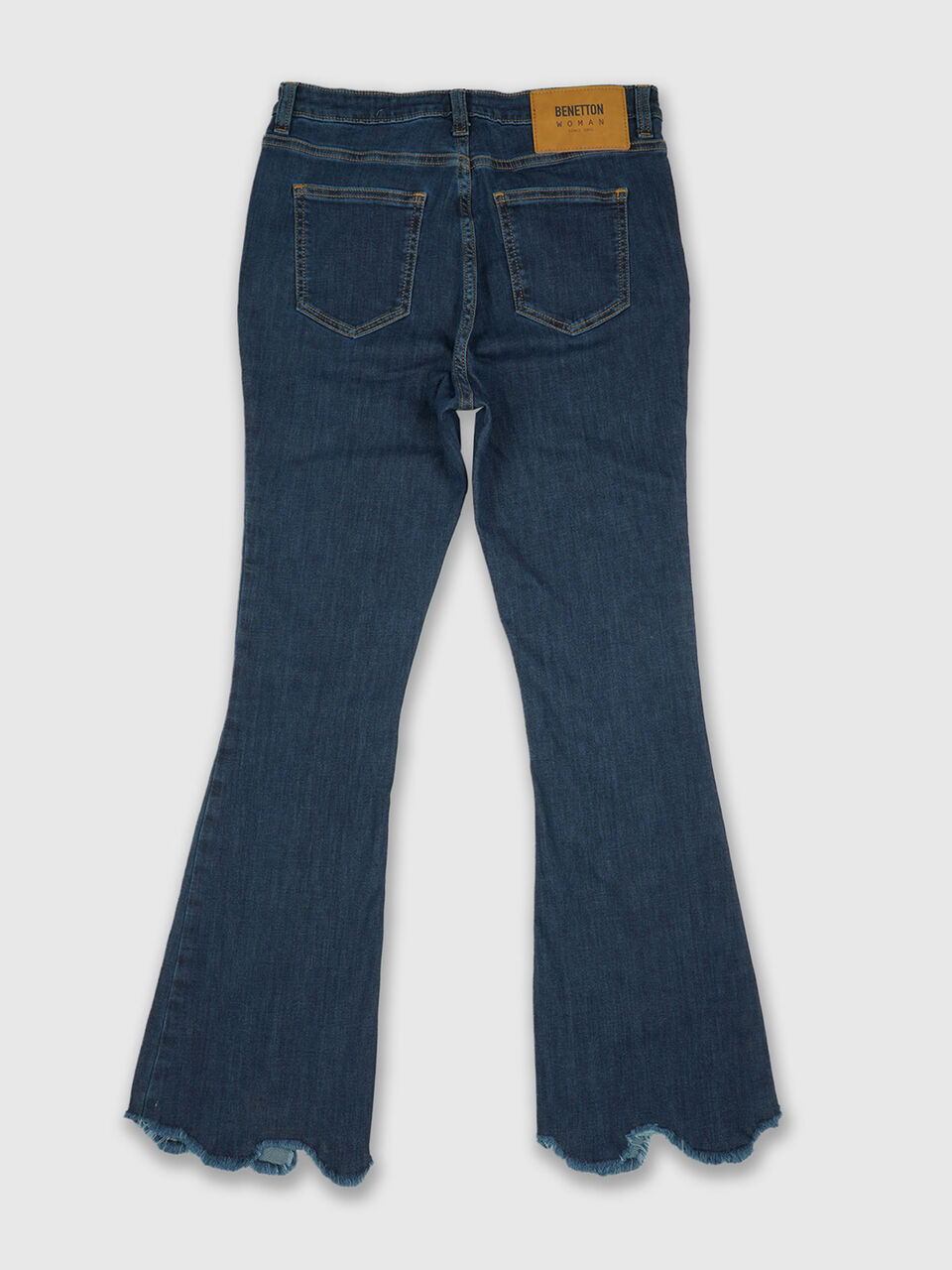 Bootcut With Damaging  And Fraying image number null