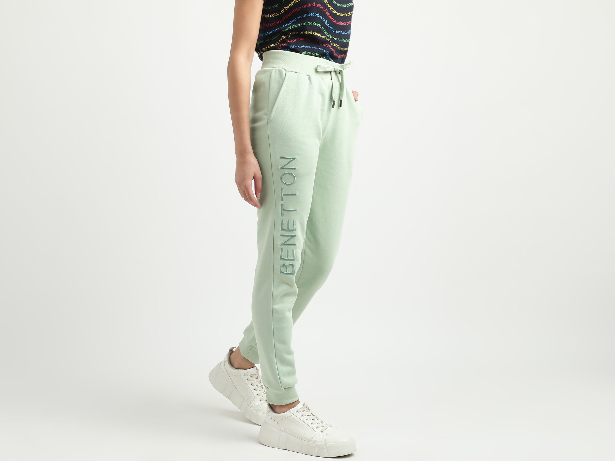 Benetton joggers 2025